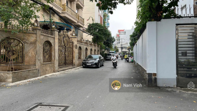 Bán nhà Kiều Đàm có Hầm chỉ nhỉnh 13 tỷ ngang 5m x 15m. 5 tầng 5 Phòng ngủ đang cho thuê 30tr/tháng