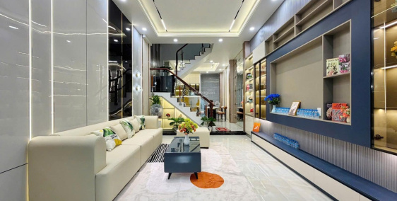 7
            
        
        
            
                
                    
                        Bán nhà đường Nguyễn Trọng Tuyển, Q. Phú Nhuận, 59m2, sổ riêng, cho thuê 20tr/tháng
                    
                
                
                    
                        Giá thỏa thuận
                            ·
                            59 m²

                            ·
                            4
                            ·
                            4
                    
                    
                            ·
                        P. Cầu Kiệu (Q. Phú Nhuận cũ)
                    
                    
                
                    
                        Vì chuyển nơi công tác, tôi cần bán căn nhà hẻm đường Nguyễn Trọng Tuyển, phường 15, Quận 3 (nay là phường Cầu Kiệu). Nhà hiện đang cho thuê 20tr/tháng. Diện tích 59m², nở hậu phong thuỷ rất tốt. Kết cấu 1 trệt, 2 lầu và sân thượng, bao gồm 4 phòng ngủ, 4 nhà vệ sinh. Có sổ hồng riêng, tôi đứng tên. Hẻm rộng hơn 5m, yên tĩnh, an ninh, hàng xóm thân thiện. Vị trí nhà ở trung tâm thành phố, di chuyển các quận rất thuận tiện. Qua quận 1, 3, Bình Thạ...
                    
            
            
                
                            
                                
                                        
                                            Q
                                
                                
                                    
                                        ‎Quang Lâm
                                    
                                    
                                                
            Đăng 5 ngày trước
        

                                    
                                
                            
                
                
                        
                            
                            0902 959 *** · Hiện số