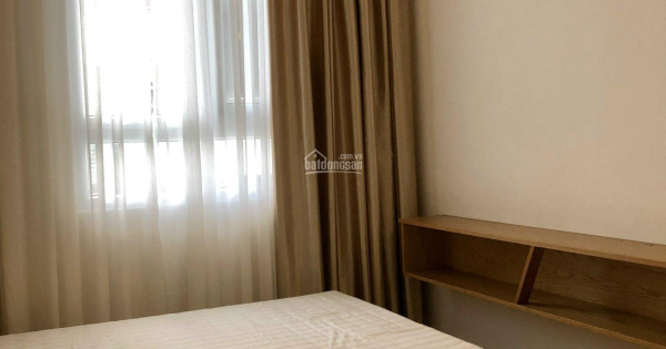 Sang hợp đồng thuê căn hộ Soho Riverview, 2 phòng giá 11 triệu/th. Nội thất cơ bản LH: 0902 509 ***