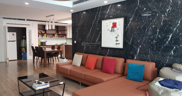 Chính chủ cho thuê căn hộ Mandarin Garden 130m2 3 phòng ngủ giá chỉ 24 triệu/ tháng. LH 0773 923 ***