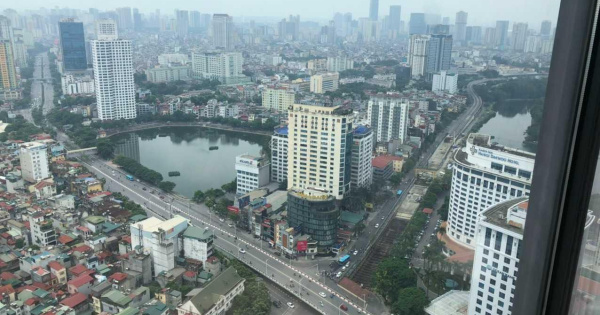 Căn 03 phòng ngủ tòa M2 tầng 42 cần bán (17 tỷ) view 04 hồ đẹp