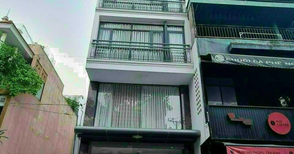 Rất cần tiền bán toà nhà ngay MT Đinh Tiên Hoàng - DT: 4.5 x 21m - hầm + 7 lầu - giá: 24.7 tỷ TL