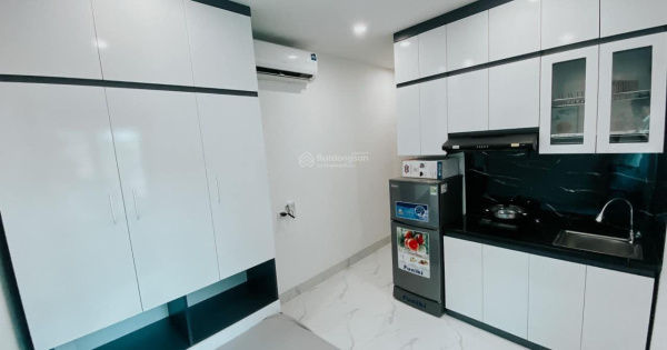 Cần thanh khoản! CHDV đẹp lõi Thanh Xuân, xây mới, ngõ nông, 61m2*6T*20p KK, TM, PCCC, giá tốt