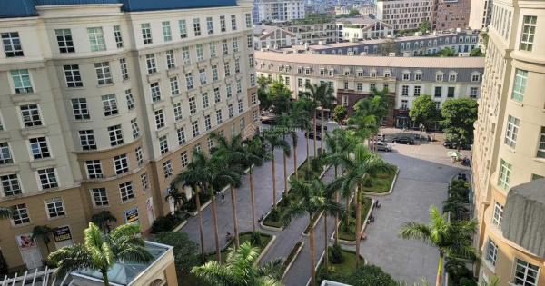 Chủ cần bán căn hộ 193m2 4N3WC full nội thất ở The Manor giá 60tr/m2 0961 899 ***