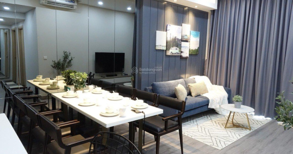 Bán căn hộ gần sân bay 83m2 tk thành 2PN giá tốt chỉ 6.4 tỷ còn TL tại Orchard Parkview có HĐMB