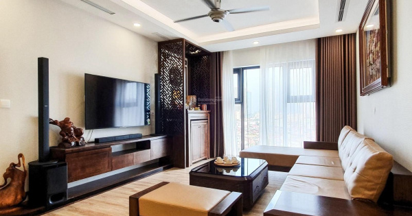 Căn hộ hoa hậu 2 ngủ Central Point, 219 Trung Kính. Giá 6 tỷ DT 70m2 và 2 VS. LH 0978 965 ***