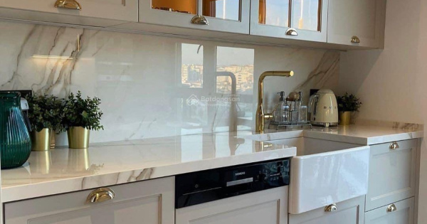 Bán CHCC 85m2 2PN giá 5,5tỷ phố Minh Khai cạnh time city Sunshine Palace, E. Minh Anh 0944 394 ***