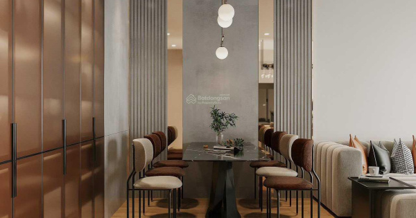 Gia đình bán CH 3PN - 2WC, DT 105m2 giá 8,65 tỷ bao phí, King Palace 108 Nguyễn Trãi, LH 0523 681 ***