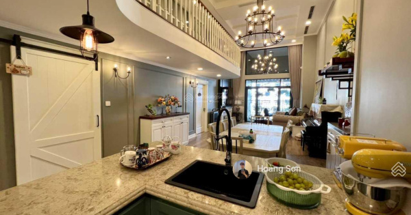 Siêu phẩm penhouse duplex Royal City 300 m2 4 phòng ngủ 3wc full nội thất sang trọng giá chỉ 48,8tr