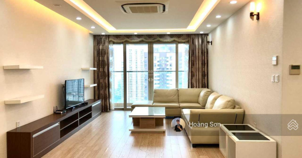 Cho thuê căn hộ 2 ngủ tại Mandarin 135m2 đủ nội thất sang trọng giá chỉ từ 22tr/th. LH 0977 858 ***