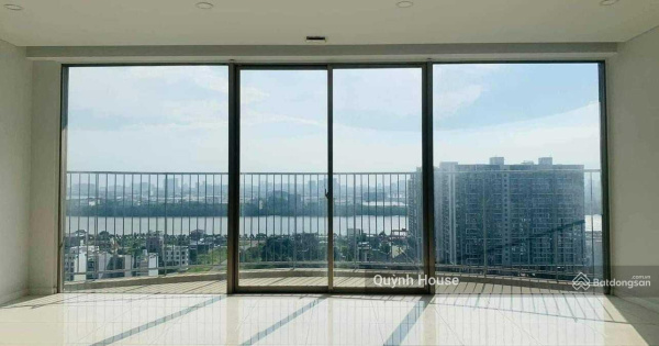 Hình thật nhà thật - DT thật 163m2 - chính chủ 3 phòng ngủ tầng cao view cam kết đẹp nhất Waterina