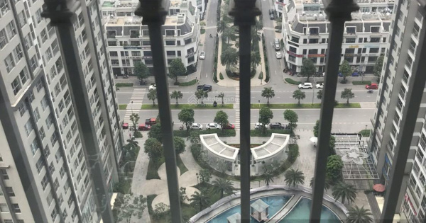 Bán căn hộ tại Vinhomes Gardenia, 79m2, 2PN cửa ĐB, ban công TN, full đồ, giá rẻ 6,39 tỷ