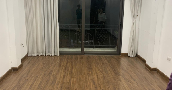 Cho thuê 5 căn nhà nguyên căn quanh Nguyễn Cơ Thạch Lê Đức Thọ, ô tô đỗ cửa