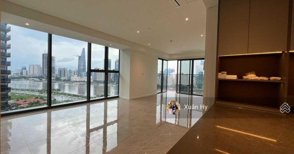 Bán 3PN - 138m2 - View hoa hậu - căn hộ Opera Residence - Giá: 68 tỷ