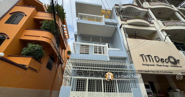 Tin thật 100 %: Nhà 3 mặt tiền HXH 8m Nguyễn Trọng Tuyển PN: 4x15m - 3 tầng ST - chỉ 13 tỷ