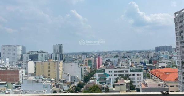 Bán gấp căn hộ The Harmona 3PN 2WC, 97m2, full nội thất giá tốt. LH: 0938 990 *** xem nhà