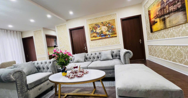 O97135O62O Chính chủ bán CH Home City DT 69,5m2-V2 và 71m-V3 - 5 tỷ - Full NT đẹp SĐCC