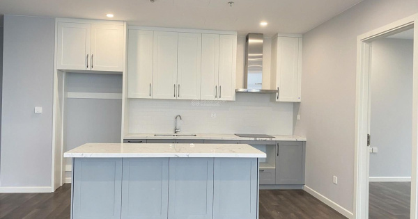 Hot! Cho thuê chung cư The Park Home - Dịch Vọng. 155m2 - 4 ngủ - đồ cơ bản. 25 triệu. 0971 337 ***