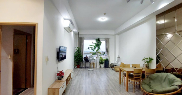 Cho thuê căn hộ đẹp lung linh với đầy đủ tiện nghi The Eastern 2PN 2WC - đường Liên Phường, Quận 9