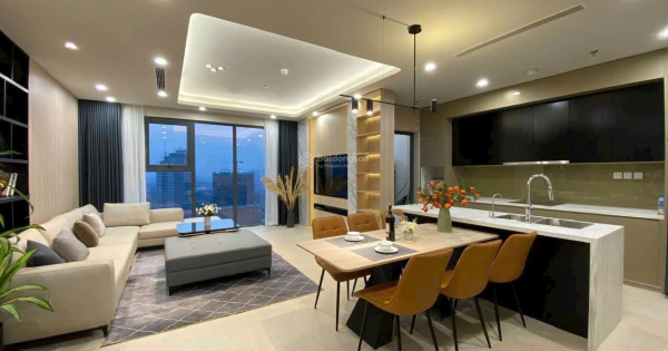 Chuyển nhà cần bán căn hộ 194m2 ban công Đông Nam đã có đồ và sẵn slot xe dưới hầm, xem nhà liên hệ