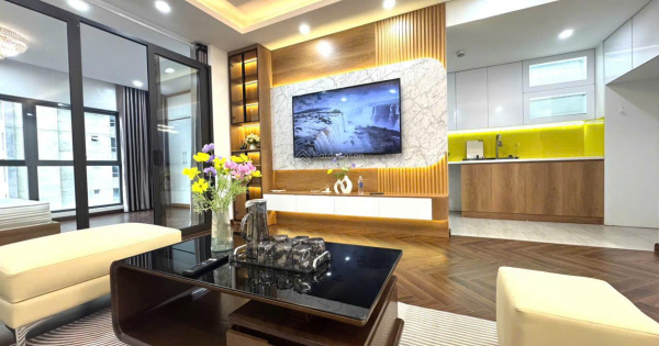 Chính chủ bán CH 2PN, DT 80m2, ban công ĐN, toà Artemis 3 Lê Trọng Tấn, giá 6,7 tỷ, LH 0523 681 ***