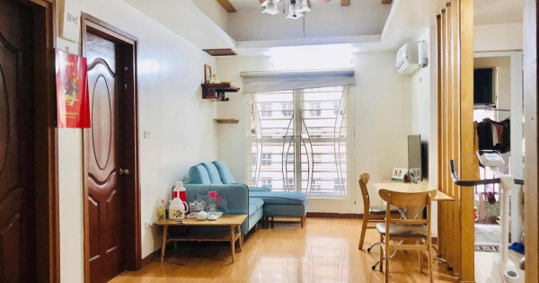 Cần bán gấp căn hộ CT7 Dương Nội DT 62m2 căn góc 2 ngủ, 1 wc đủ đồ. Lh: 0988 187 ***