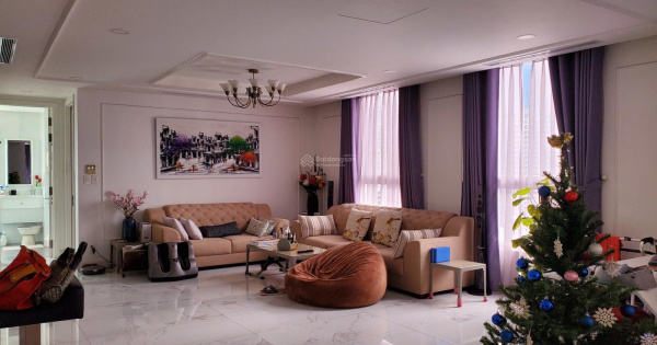 Cần bán căn hộ Penthouse Star Hill diện tích 214m, 3PN, 3WC, 2 ban công nội thất cao cấp