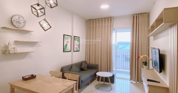 Kẹt tiền bán gấp 2PN 2WC 75m2 giá chỉ 4.75 tỷ tại CC cao cấp Golden Mansion