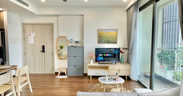 Tôi chính chủ chuyển chỗ làm nên cần bán gấp căn 2PN+, 4 tỷ 650, view hồ tòa A. Masteri Smart City.