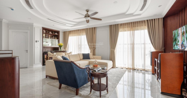 Cho thuê CHCC The Lancaster 20 Núi Trúc, 94m2, 2PN, đủ đồ giá chỉ 18 triêu. Lh 0348 453 ***