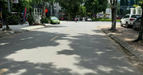 Bán nhà PL Nghĩa Đô - Cầu Giấy - 82m - MT 6m ô tô vỉa hè kinh doanh vp hàng xóm Starlake