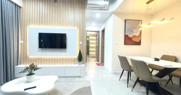 Cần cho thuê nhanh căn hộ Scenic Valley, PMH Q7 nhà đẹp, cam kết giá siêu rẻ. LH 0919 054 *** (Ms Hà)