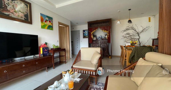 Bán căn hộ 118m2 - 3PN Golden Palace hướng Nam thoáng mát, full đồ, giá 7.35 tỷ. LH: 0974 538 ***