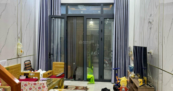 Nhà 4 lầu đường 49 Hiệp Bình Chánh gần Phạm Văn Đồng, Gigamal sân ô tô