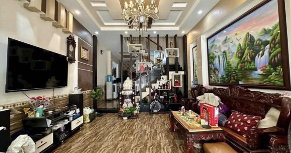 Ngộp quá ngộp bán nhà riêng giá 3TỶ740 Bông Sao, P5, Q8, HCM, 52m2