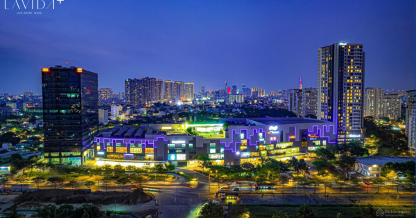 Bán căn hộ 2 phòng ngủ Lavida Plus, 80m2, view đẹp, giá 4,5 tỷ LH 0908 155 ***