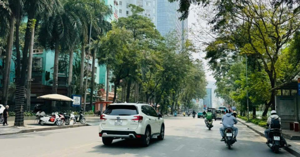 Bán nhà ngõ 106 Hoàng Quốc Việt - Cầu Giấy 80m2 MT 6m - kinh doanh xây tòa VP vỉa hè vài ô tô Tránh