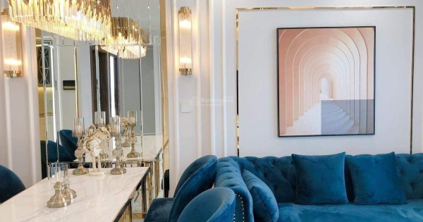 Bán gấp căn hộ chung cư Oriental Plaza quận Tân Phú DT 105m2 3PN 3WC giá 4.2 Tỷ. LH: 0933 813 ***.