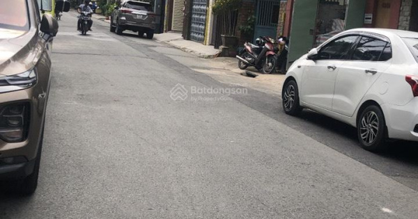 Hẻm rộng 15m, mua xây căn hộ, VP, hầm 7-8 tầng xem căn này rất đẹp, 140m2 23.5 tỷ 3/2, P14, Q10