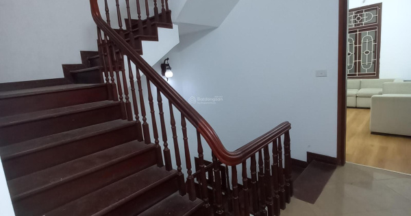 Cho thuê nhà riêng khu phân lô Trung Kính, Trung Yên, Cầu Giấy. LH 0866 696 ***