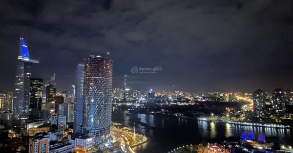 Bán căn hộ 3PN Saigon Royal diện tích 201m2, view sông Sài Gòn, tầng cao