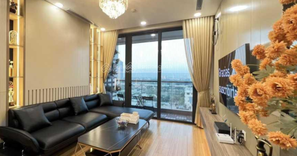 Chính chủ bán căn góc Thống Nhất Complex, 122m2, 3 ngủ 2VS, đầy đủ nội thất rất đẹp, tầng trung