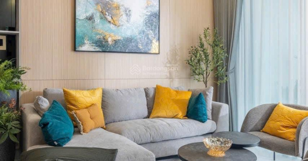 Cho thuê gấp CHCC Oriental Plaza, Tân Phú. DT: 82m2, 2PN, 2WC. Giá 9tr LH: 0932 874 *** - Hoà