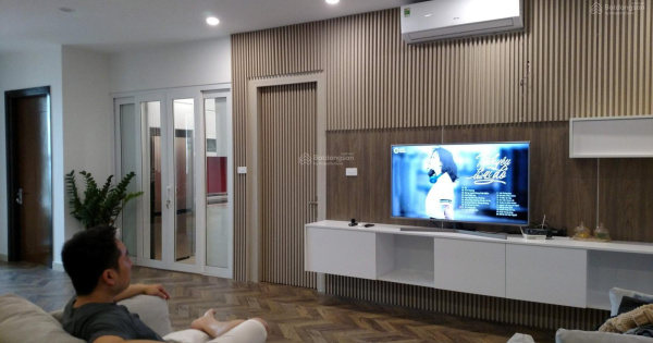 Chính chủ cần bán căn hộ N07 Thành Thái. DT 119m2 gồm 3 ngủ, full nội thất. Giá 8,5 tỷ