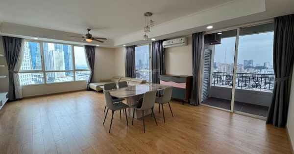 Bán căn hộ The Manor, 3 phòng ngủ, lầu cao view sông và Bitexco tuyệt đẹp, giá chỉ 12 tỷ/căn