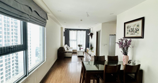 Chính chủ bán gấp căn 2 ngủ chung cư Eco Green City, Nguyễn Xiển, DT 75m, Giá 4,8 tỷ, sẵn sổ