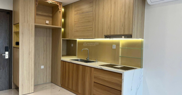 Căn 1PN+ nội thất gỗ cơ bản đầy đủ View thoáng gần Vincomes Vinhomes Grand Park The Bevely Solari