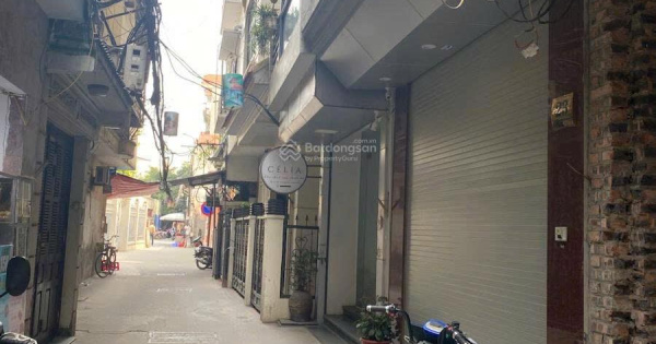 Bán nhà phố Đội Cấn, nhà mới ngõ 266, 44m2 5 tầng, MT 4m, 15m ô tô tránh, giá 8,6 tỷ