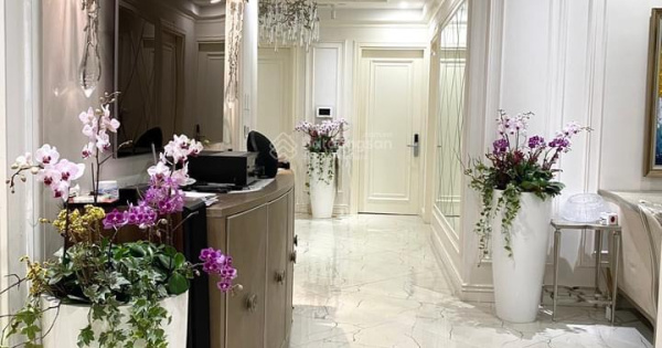 Quỹ căn đẹp tại Vinhomes Metropolis 29 Liễu Giai cần bán (Lam Trà 0913 809 ***)