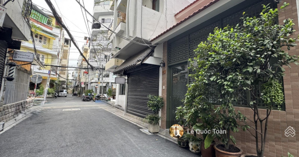 Còn 1 căn duy nhất, HXH siêu đẹp Đoàn Thị Điểm, PN, DT: 4x13m - 2 tầng - CTXD 5 tầng - Chỉ 12,8 tỷ